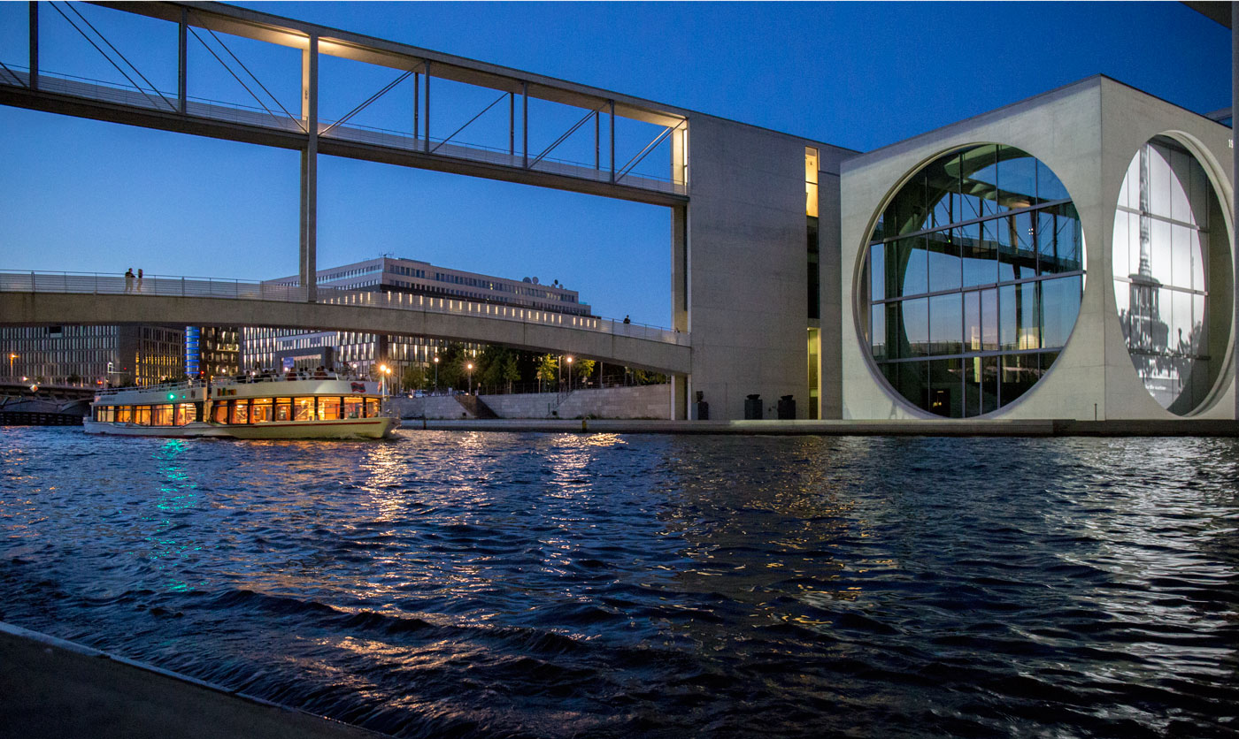 Spreetour durch den Berliner Sommerabend